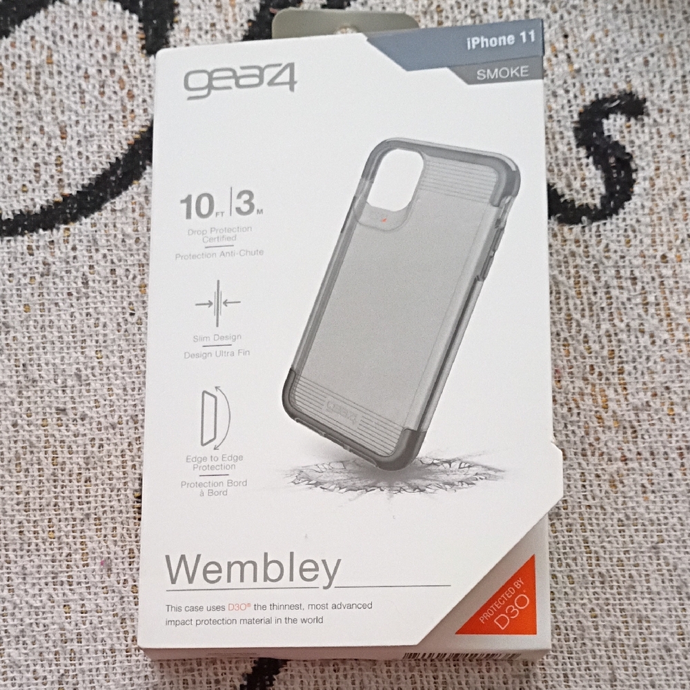 Wembley Smoke Case for iPhone 11
